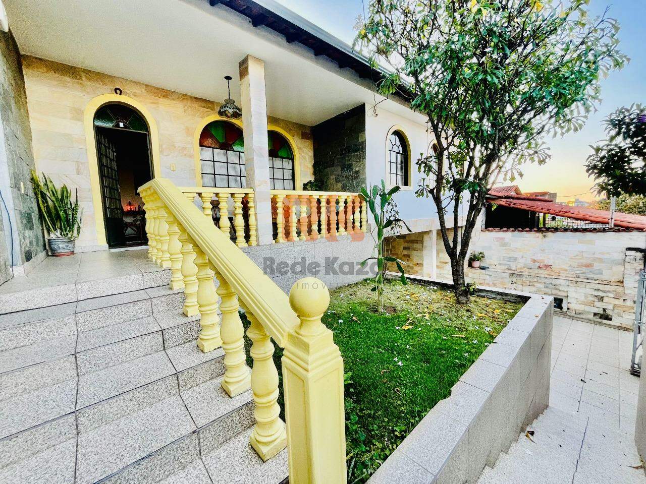 Casa à venda no Planalto: 