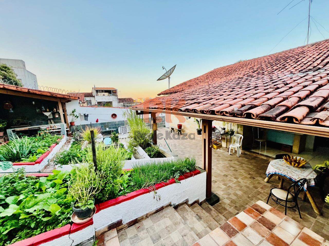 Casa à venda no Planalto: 