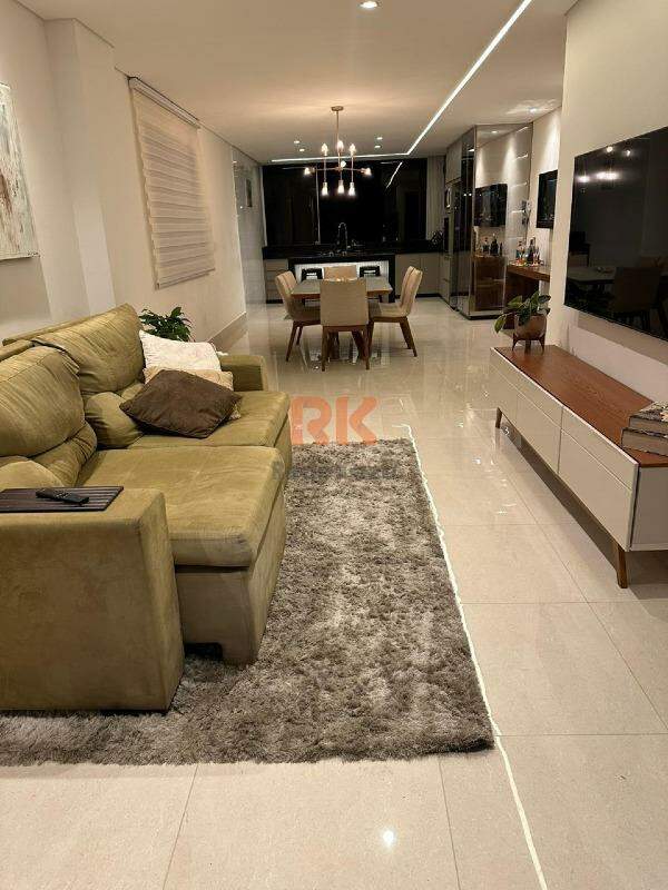 Casa em condomínio à venda no Santa Terezinha: 