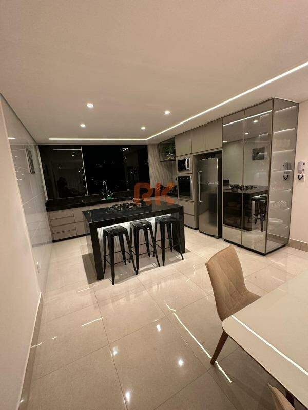 Casa em condomínio à venda no Santa Terezinha: 