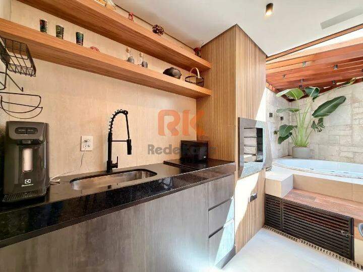 Casa à venda no Santa Mônica: 