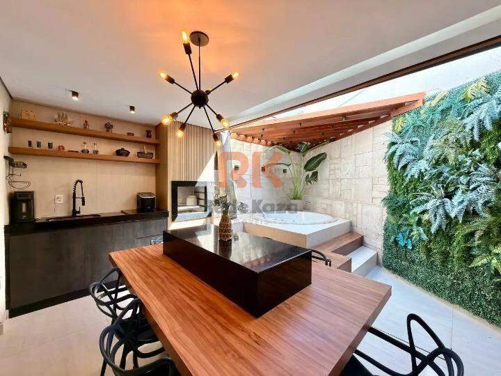 Casa à venda no Santa Mônica: 