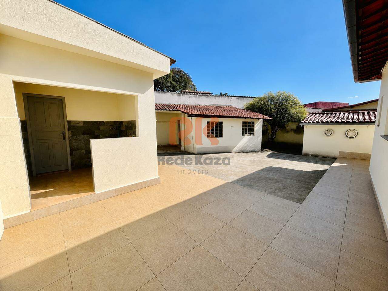 Casa à venda no Planalto: 