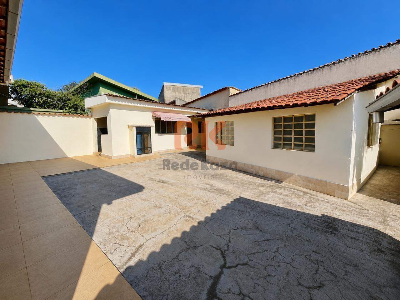 Casa à venda no Planalto: 