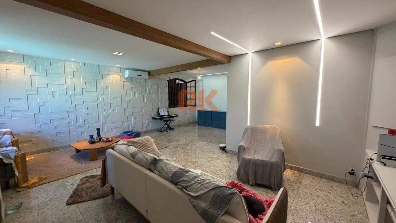 Casa à venda no Alípio de Melo: 