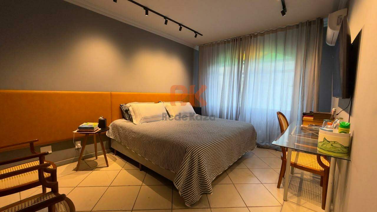 Casa à venda no Serrano: 