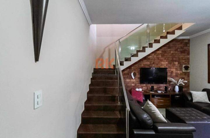 Casa Duplex à venda no Coqueiros: 