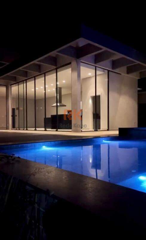 Casa em condomínio à venda no Gran Royalle: 