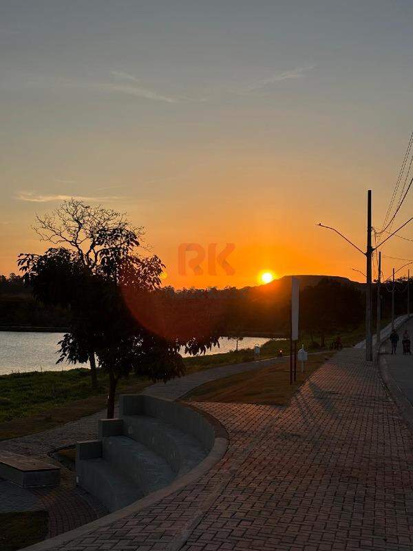 Lote em Condomínio à venda no Estância do Lago: 