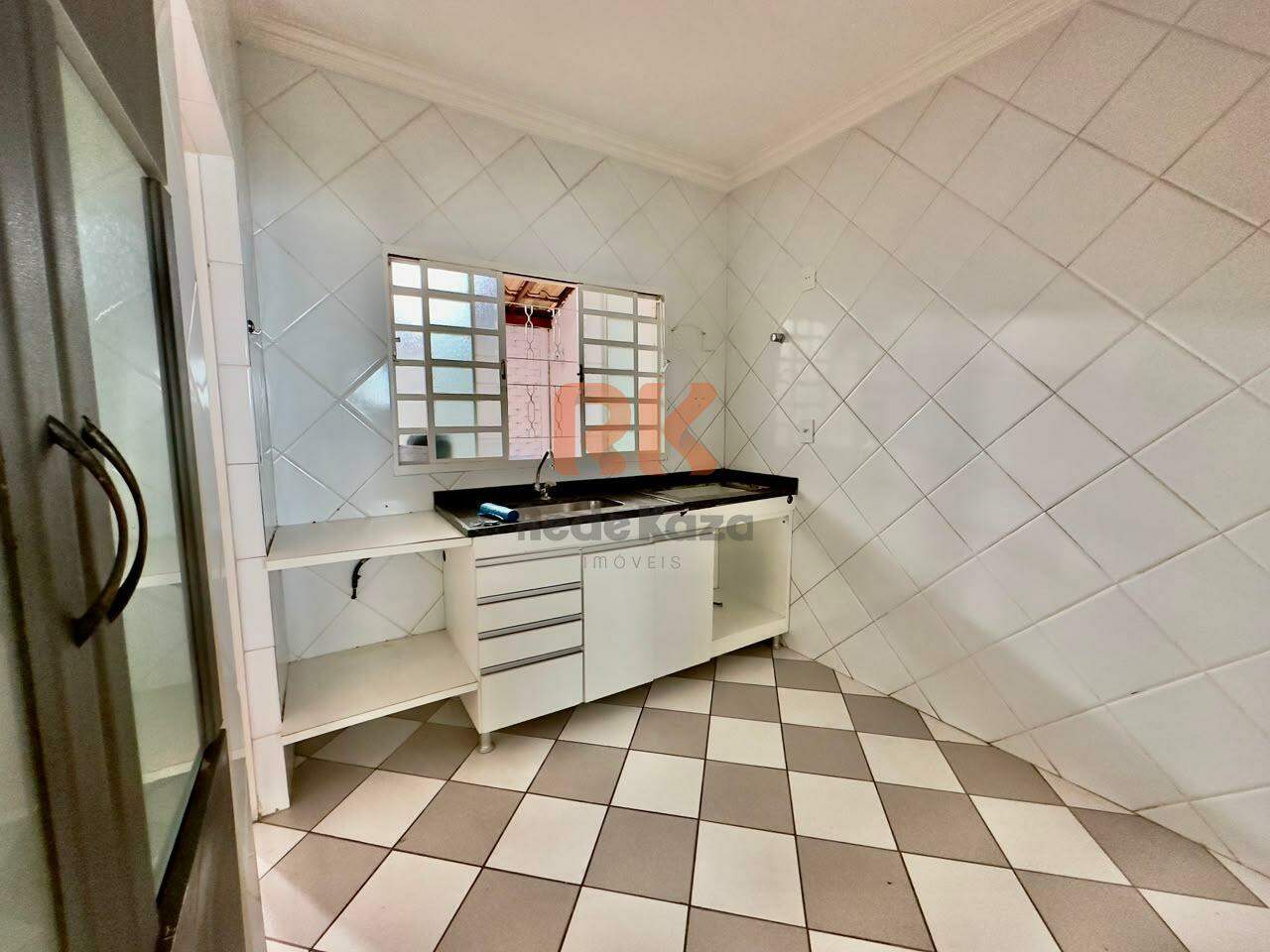 Casa geminada à venda no Santa Terezinha: 