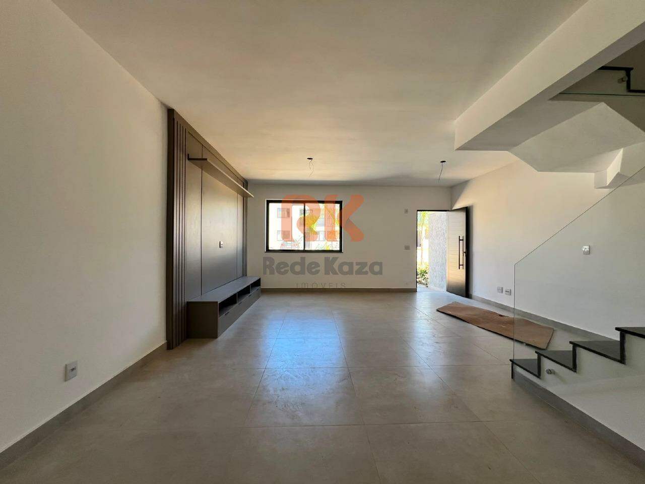 Casa em condomínio à venda no Trevo: 