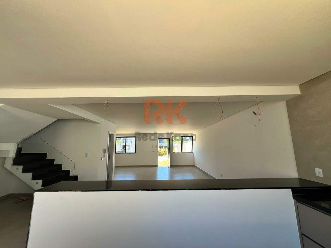 Casa em condomínio à venda no Trevo: 