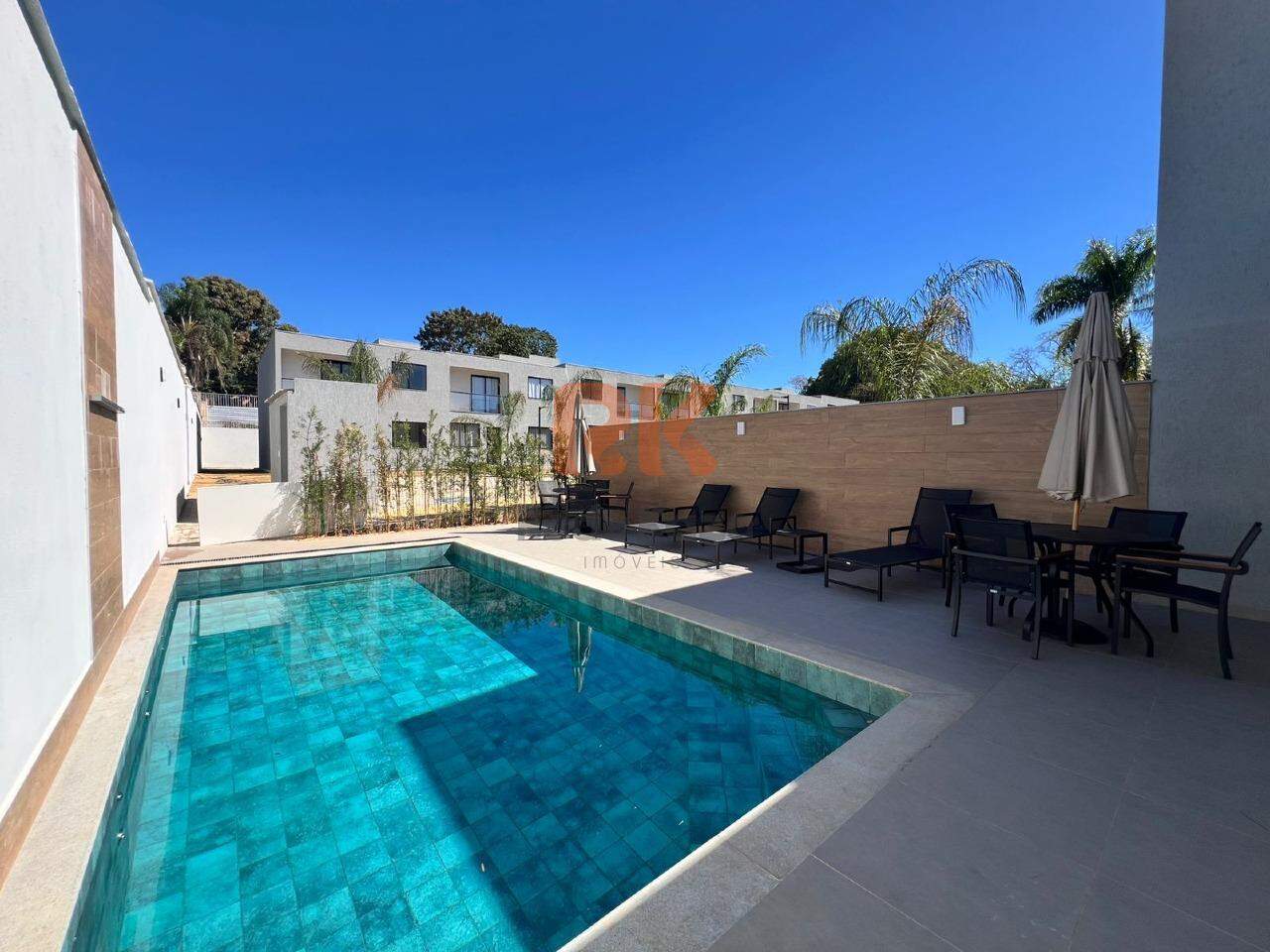 Casa em condomínio à venda no Trevo: 