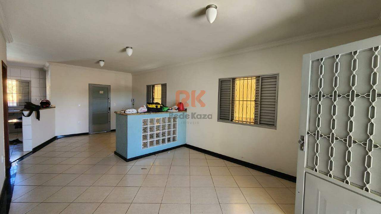 Casa para aluguel no Cabral: 