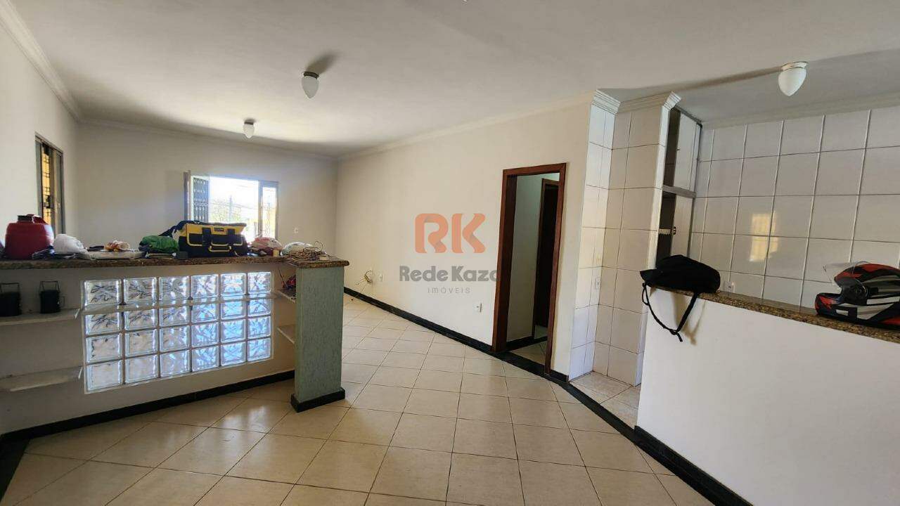 Casa para aluguel no Cabral: 