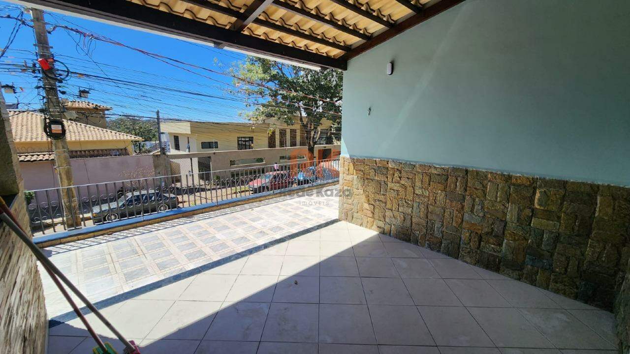 Casa para aluguel no Cabral: 