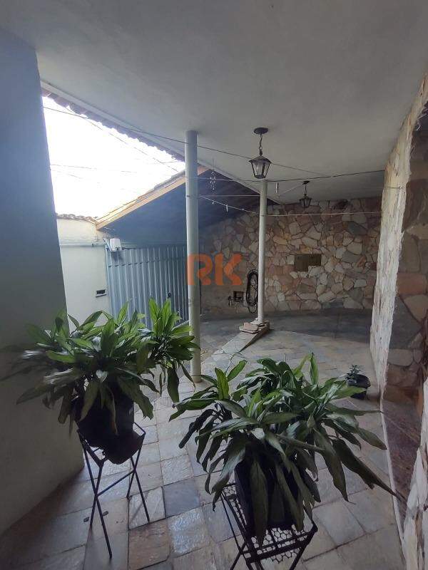 Casa para aluguel no São Gabriel: 