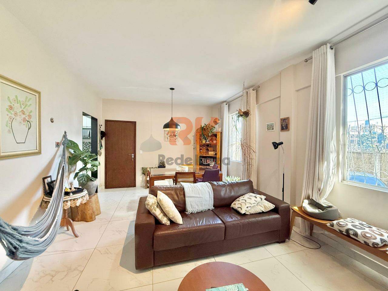 Apartamento à venda no Indaiá: 
