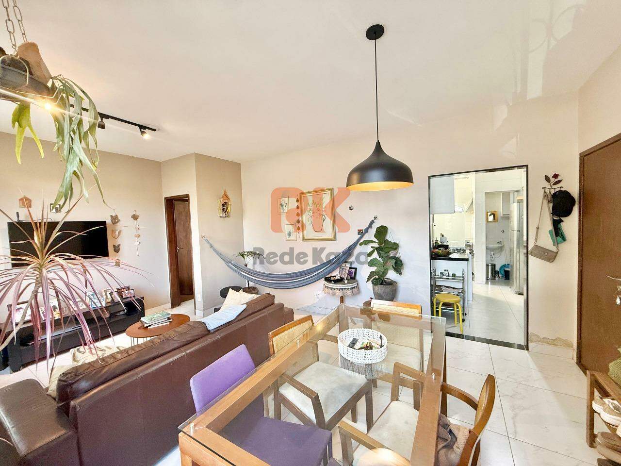 Apartamento à venda no Indaiá: 