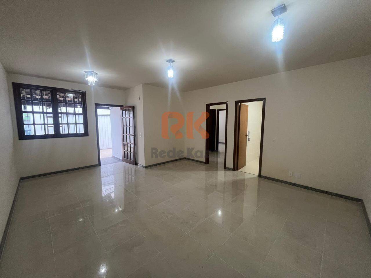 Casa à venda no Dona Clara: 
