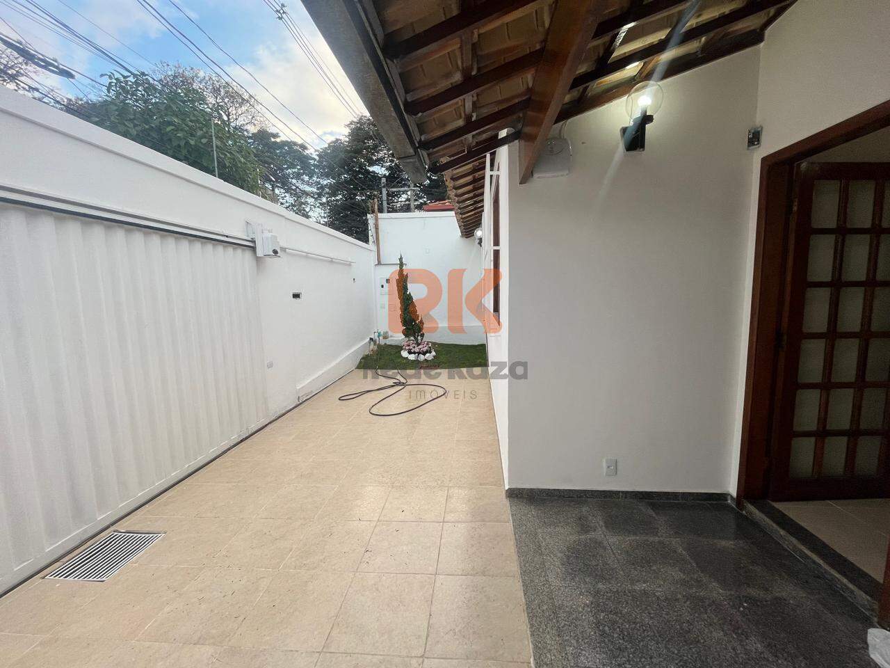 Casa à venda no Dona Clara: 