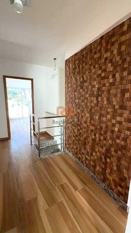 Casa geminada à venda no Cabral: 