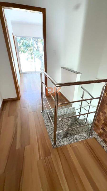 Casa geminada à venda no Cabral: 