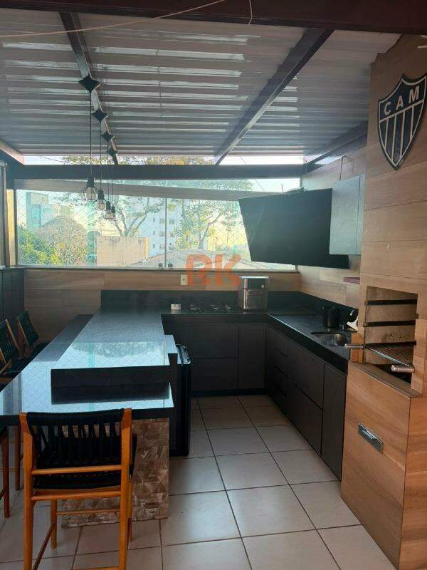 Área privativa à venda no Itapoã: 