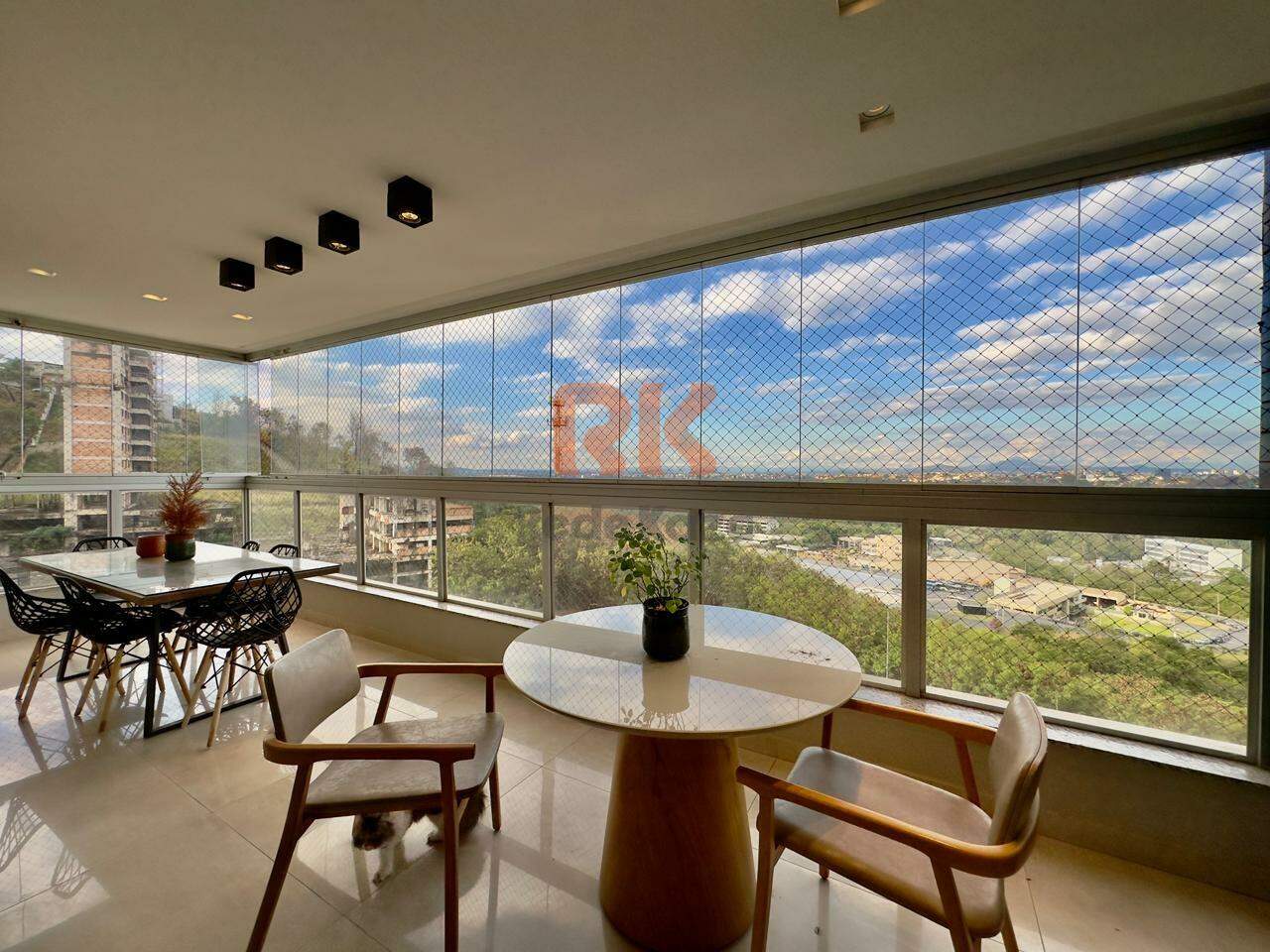 Apartamento à venda no Engenho Nogueira: 