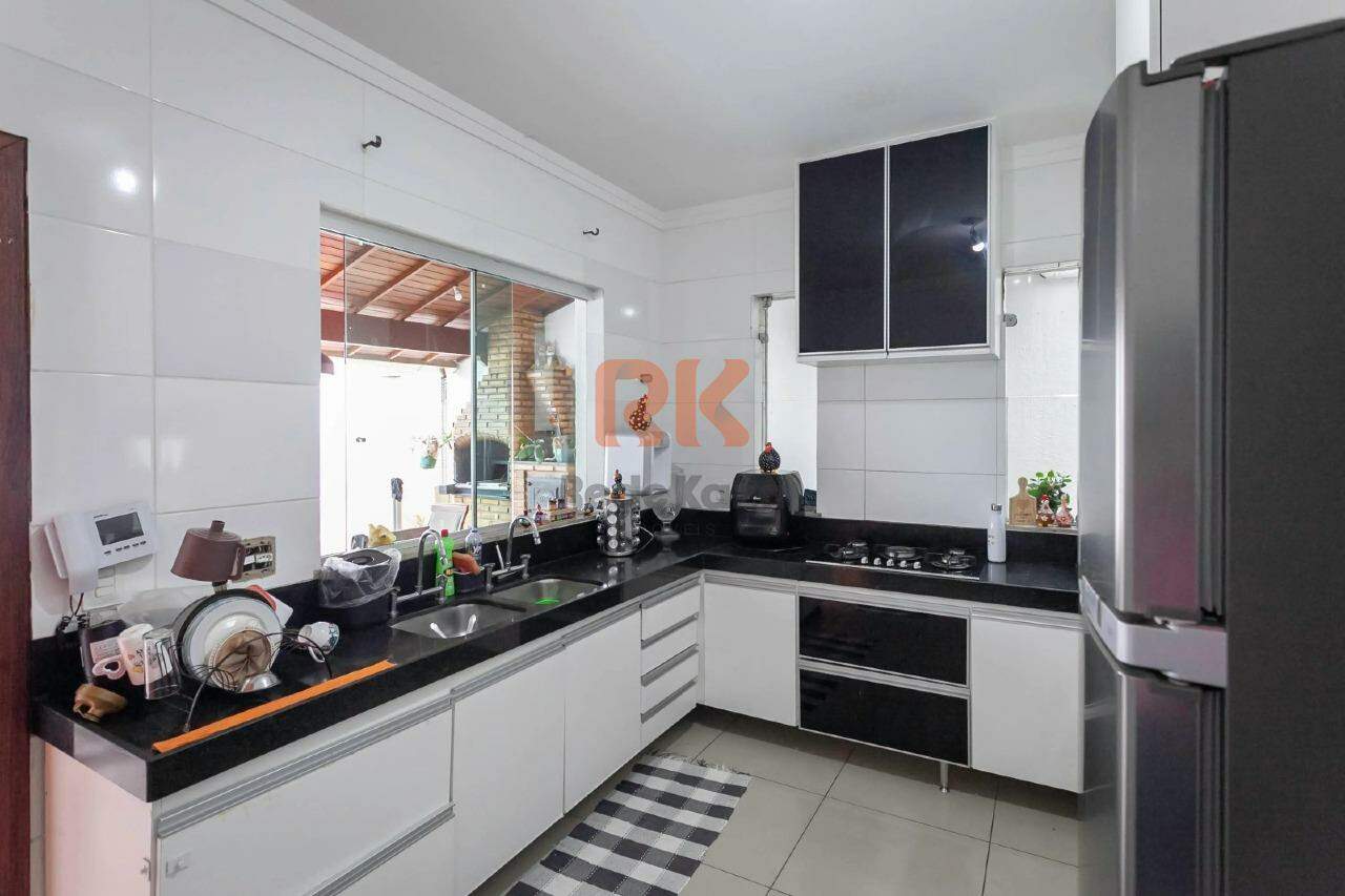 Casa para aluguel no Santa Amélia: 