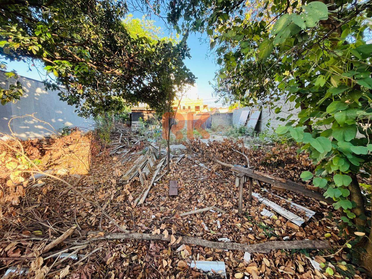 Lote à venda no Planalto: 