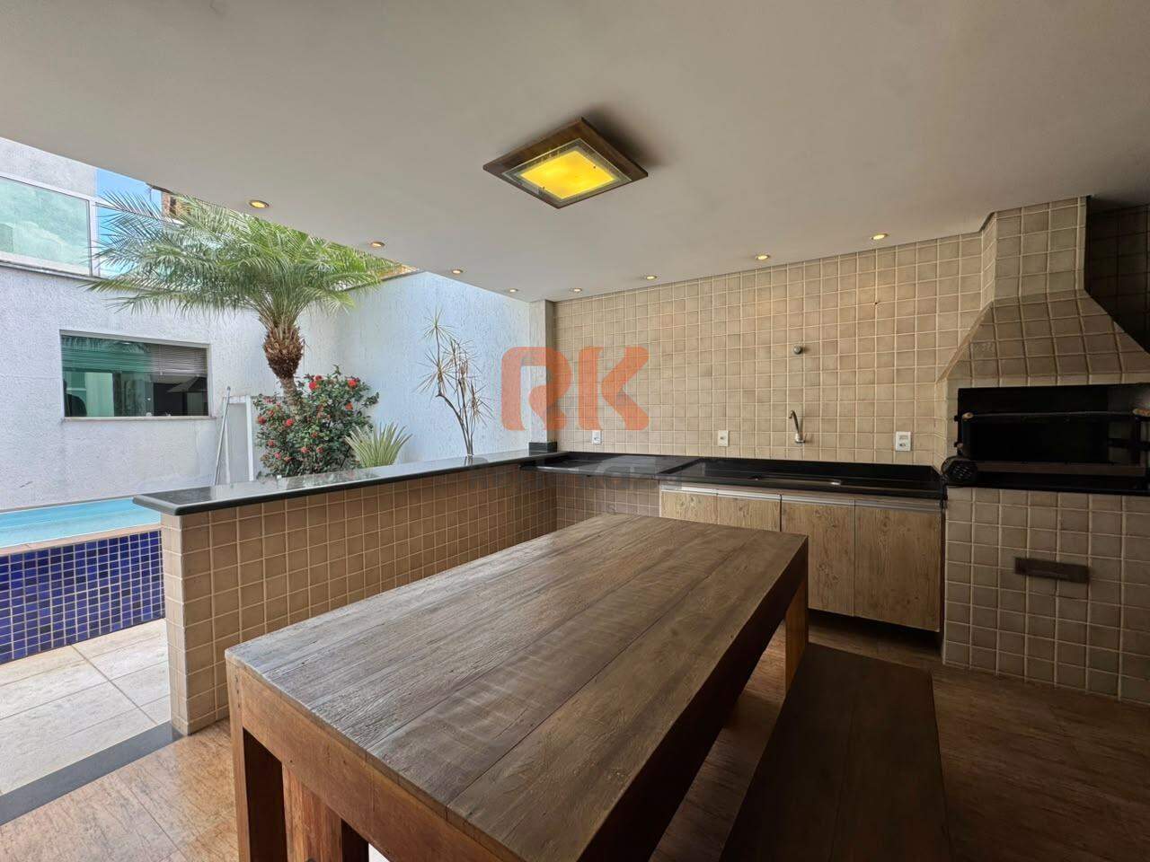 Casa à venda no Santa Amélia: 