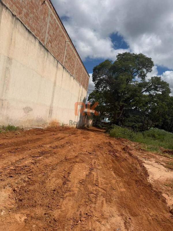 Terreno / Área à venda no José Ferreira Camargos: 