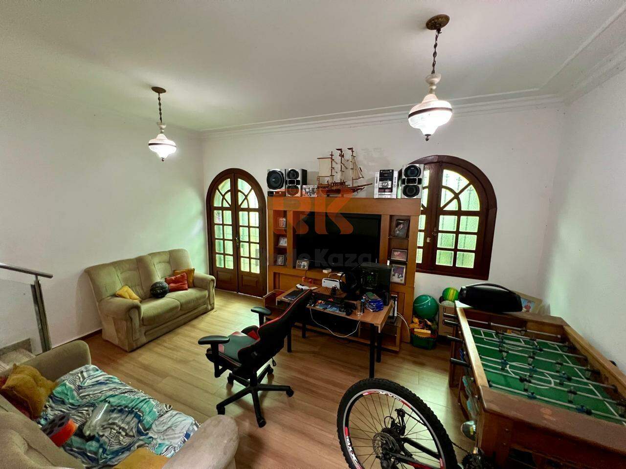 Casa à venda no Jaraguá: 