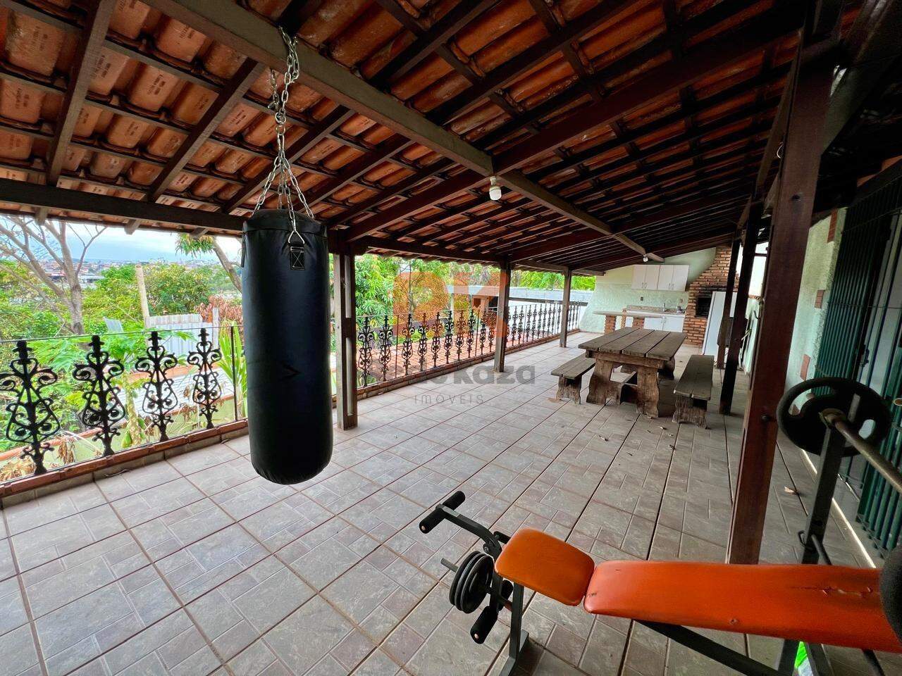 Casa à venda no Jaraguá: 