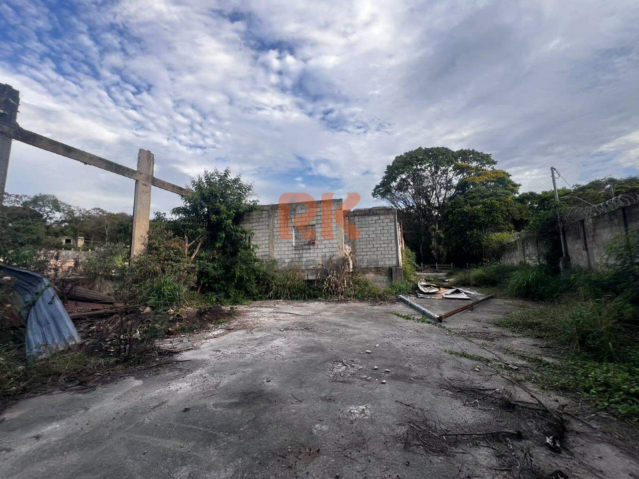 Área Comercial à venda no Contagem: 