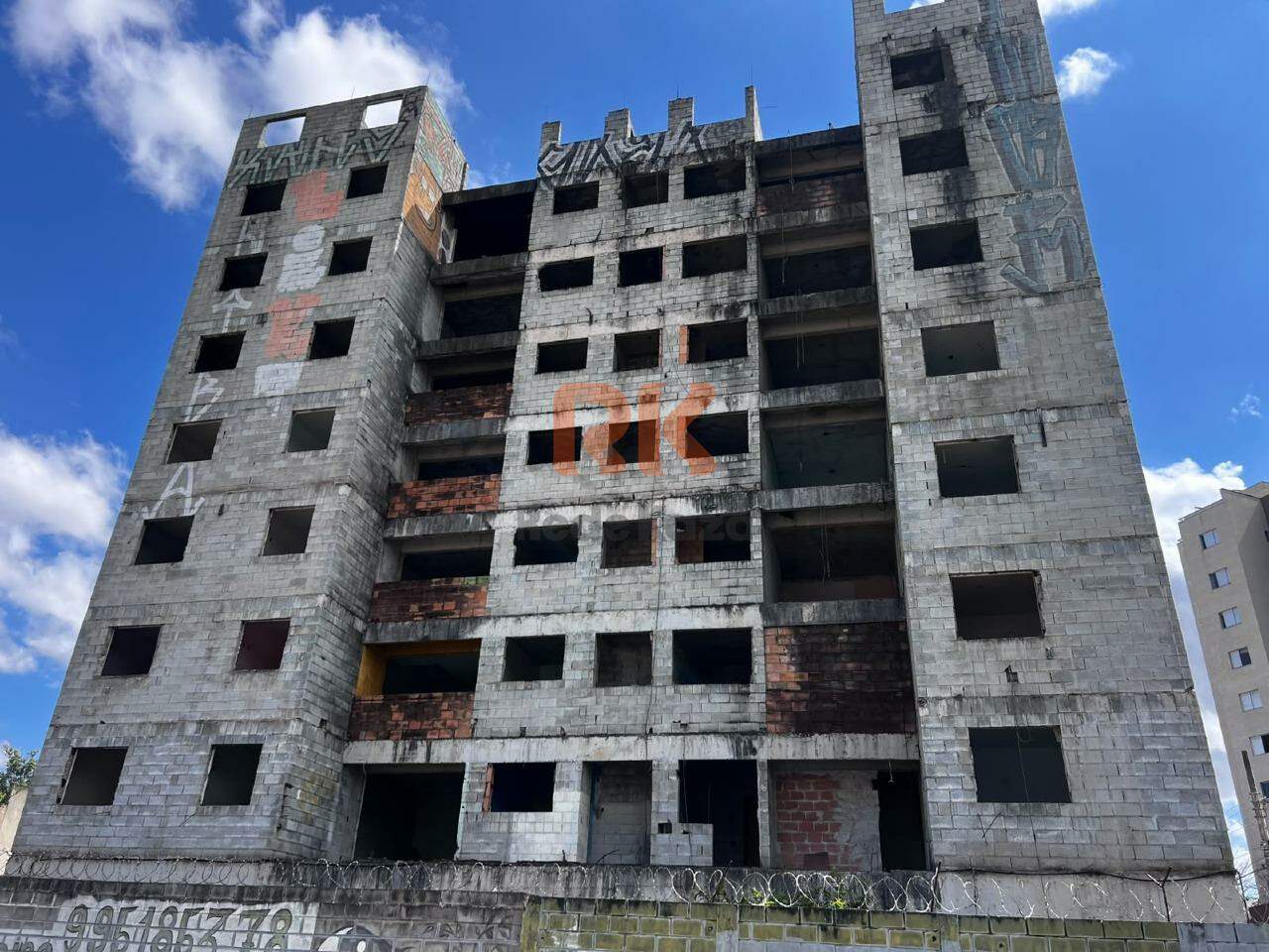 Prédio à venda no Castelo: 