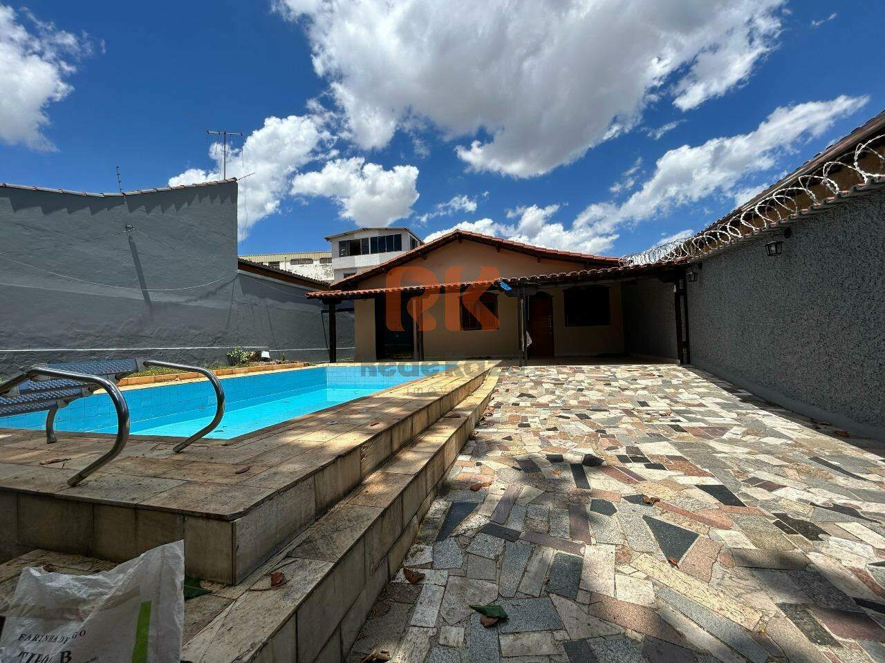 Casa para aluguel no Alípio de Melo: 