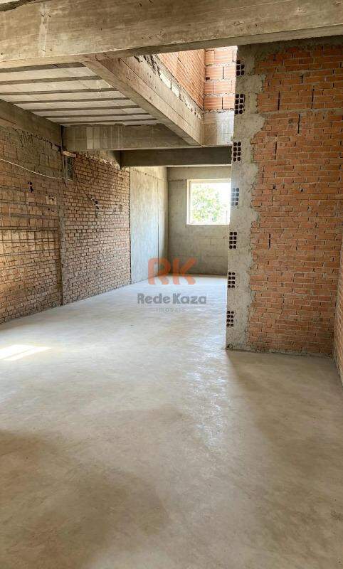 Casa geminada à venda no Cândida Ferreira: 