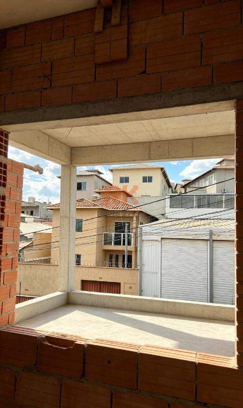 Casa geminada à venda no Cândida Ferreira: 