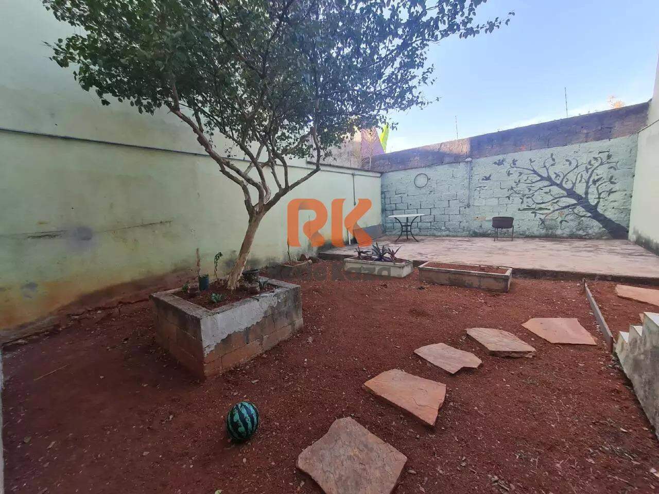 Casa para aluguel no Santa Terezinha: 