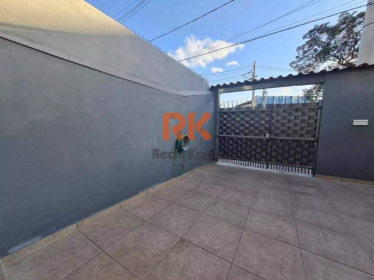 Casa para aluguel no Santa Terezinha: 