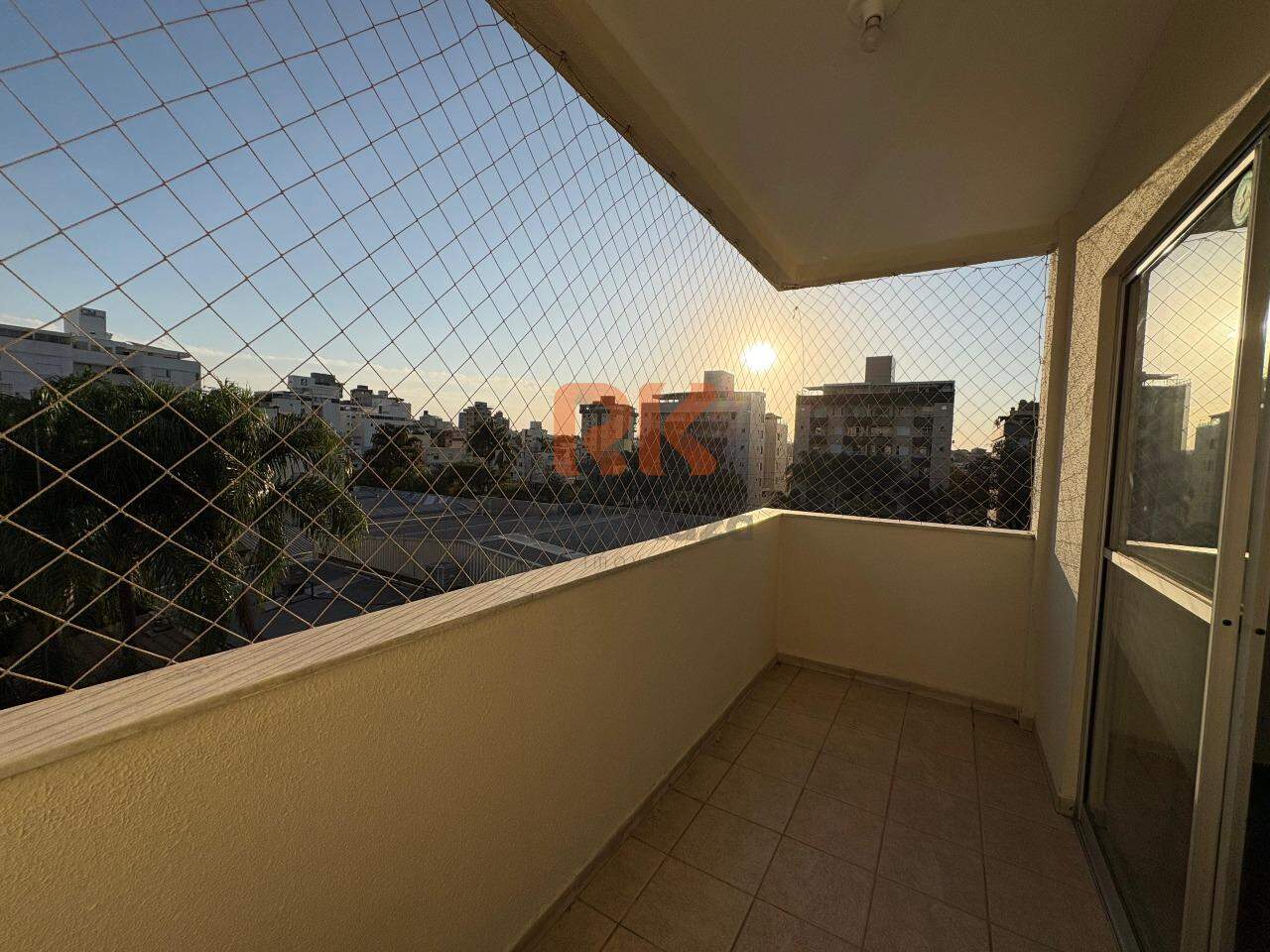 Apartamento para aluguel no Castelo: 