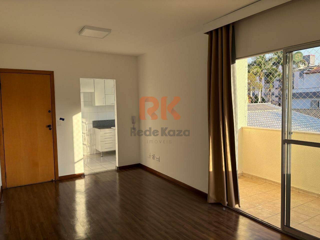 Apartamento para aluguel no Castelo: 
