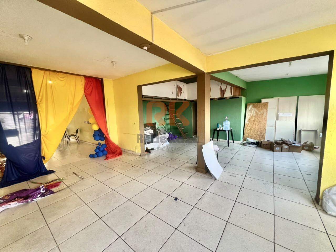 Prédio à venda no Santa Mônica: 