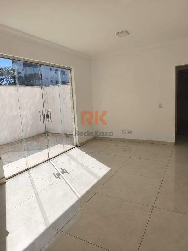 Apartamento para aluguel no Cabral: 