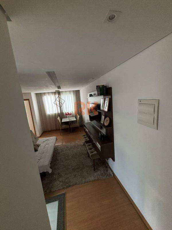Apartamento para aluguel no Cabral: 