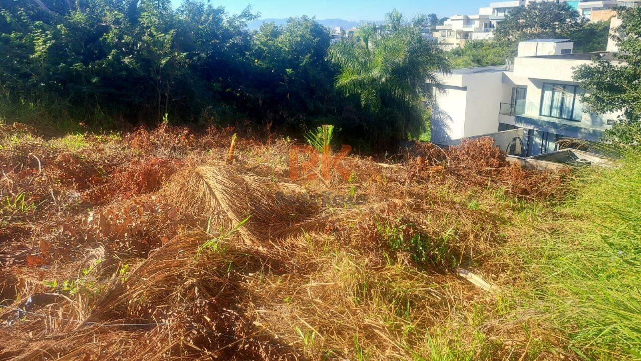 Lote à venda no Chácara Cotia: 