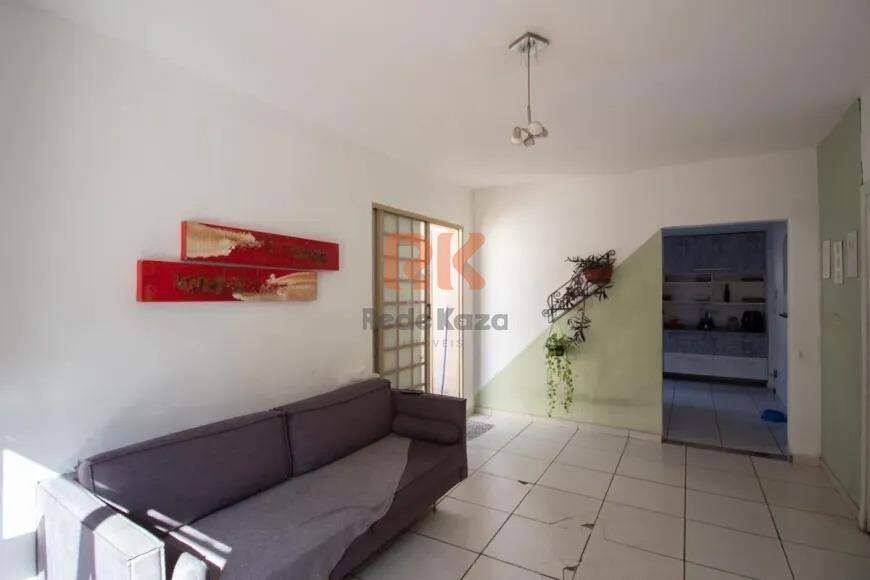Casa à venda no Alípio de Melo: 