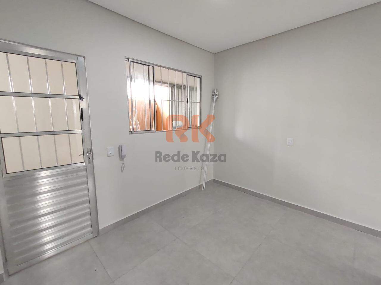 Kitnet para aluguel no Santa Rosa: 